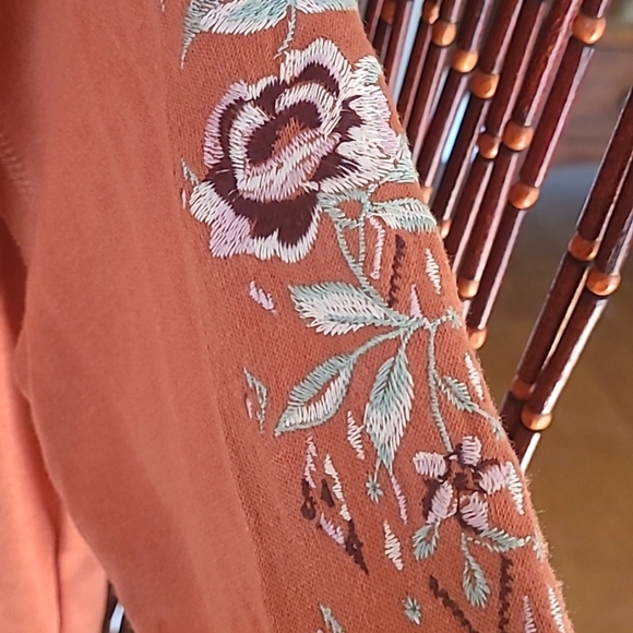 Style & Co. Embroidered Tie hem Apricot top Size L - Picture 2 of 8